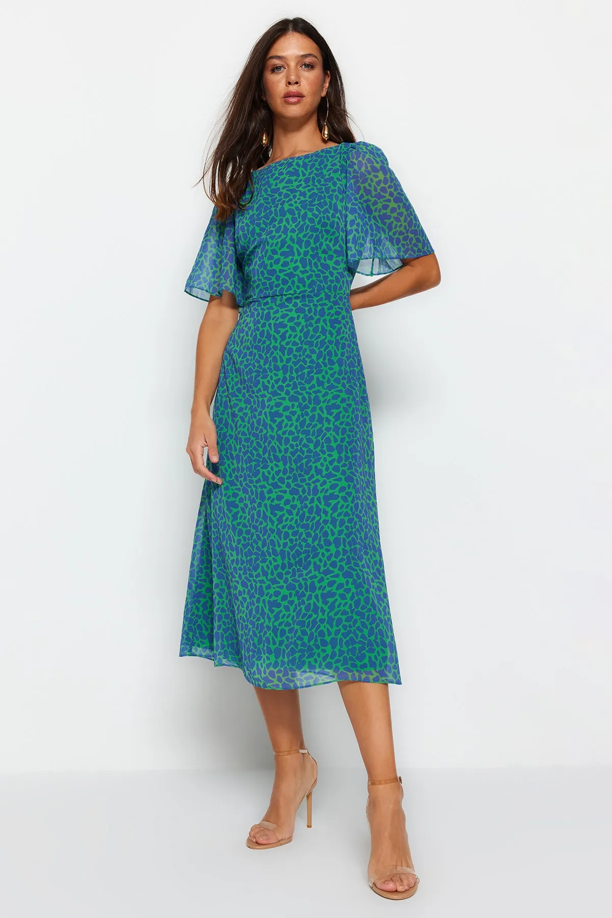 Trendyol Collection  Grün bedrucktes Webkleid TWOSS23EL01372