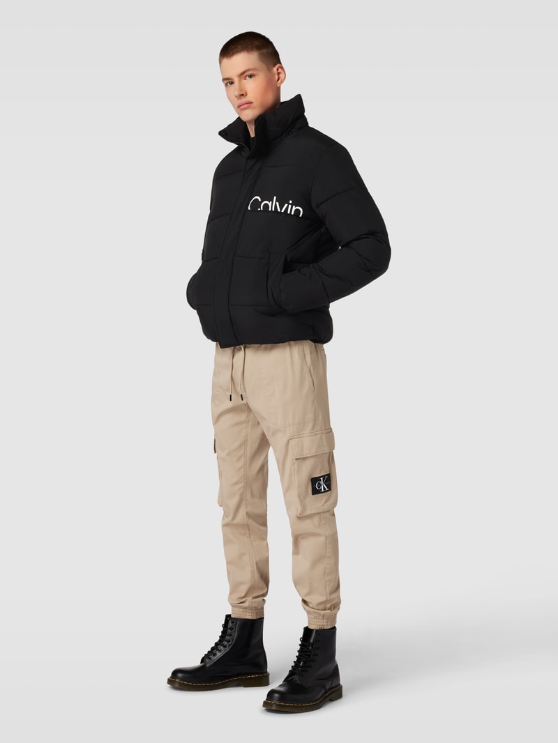 Jacke mit Label-Print in black