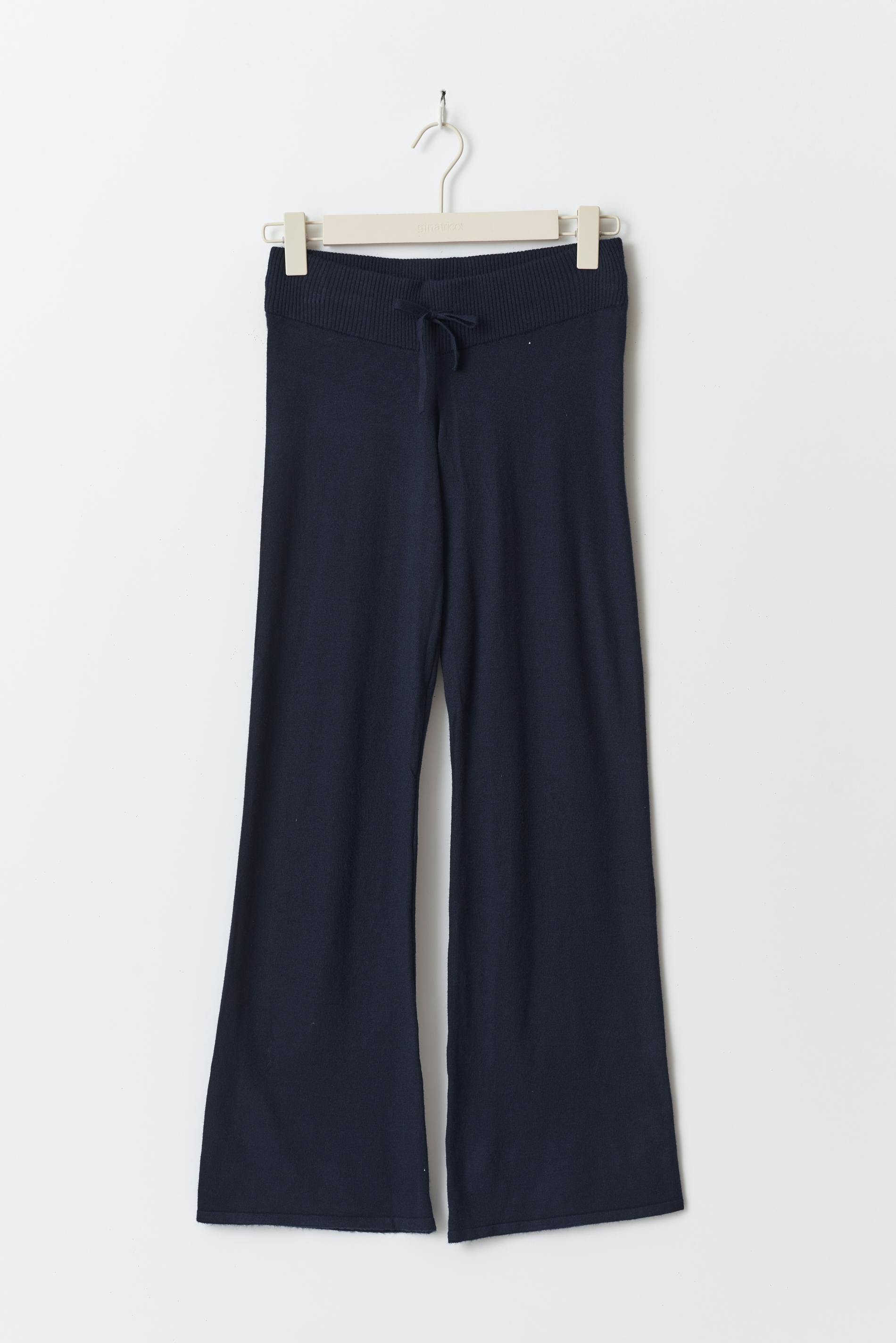 Y soft knitted pants