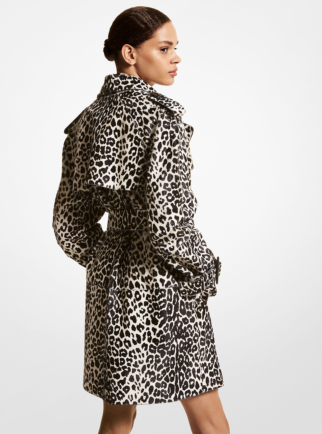 Trench coat in pelle di vitello con stampa leopardata - NERO/BIANCO