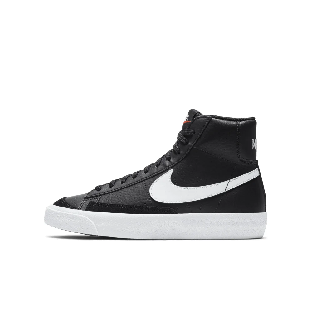 Nike Blazer Mid 77 DA4086-002 / schwarz