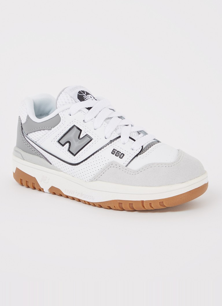 New Balance 550 -nahkakengät mokkanahkaisilla yksityiskohdilla