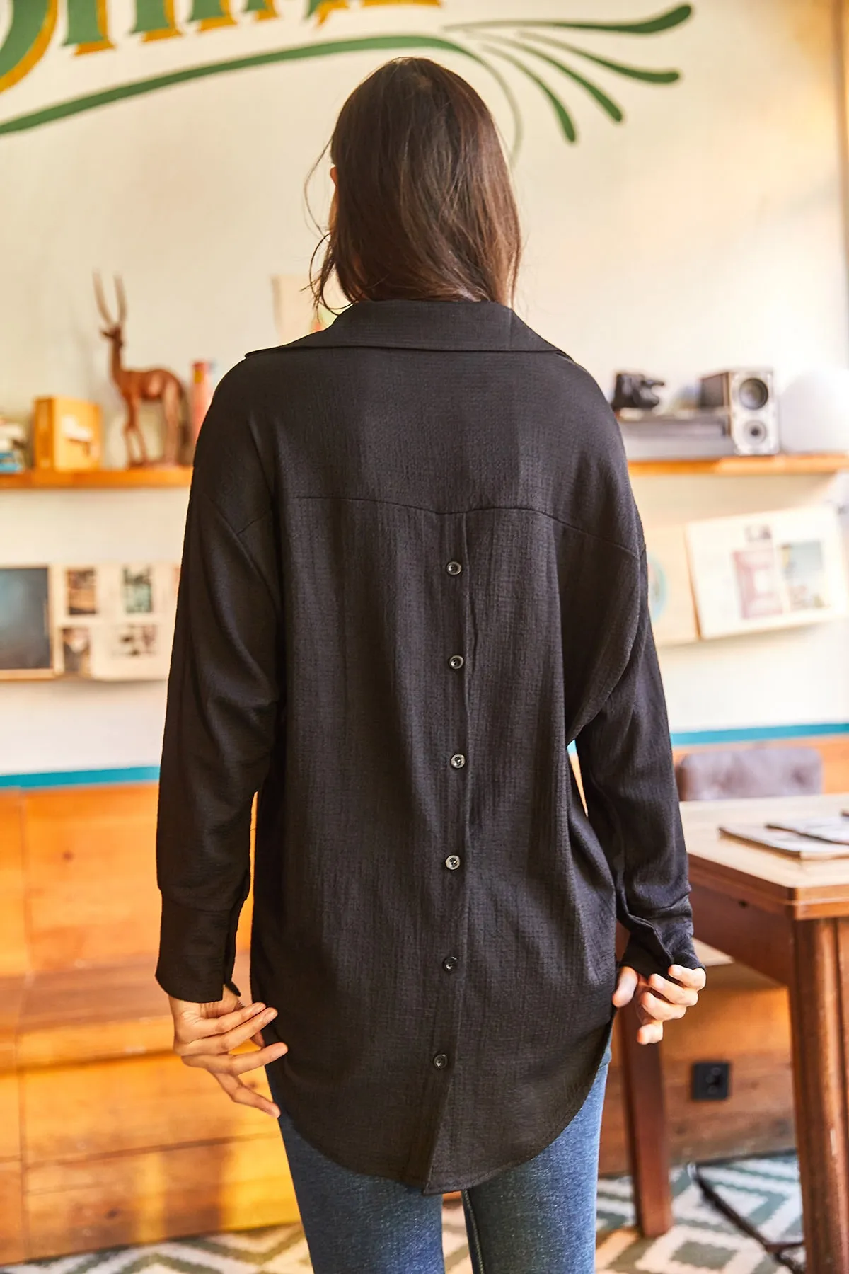 Olalook  Schwarzes Oversize-Hemd mit Knopfleiste und langem Rücken für Damen, strukturiert, GML-19001069