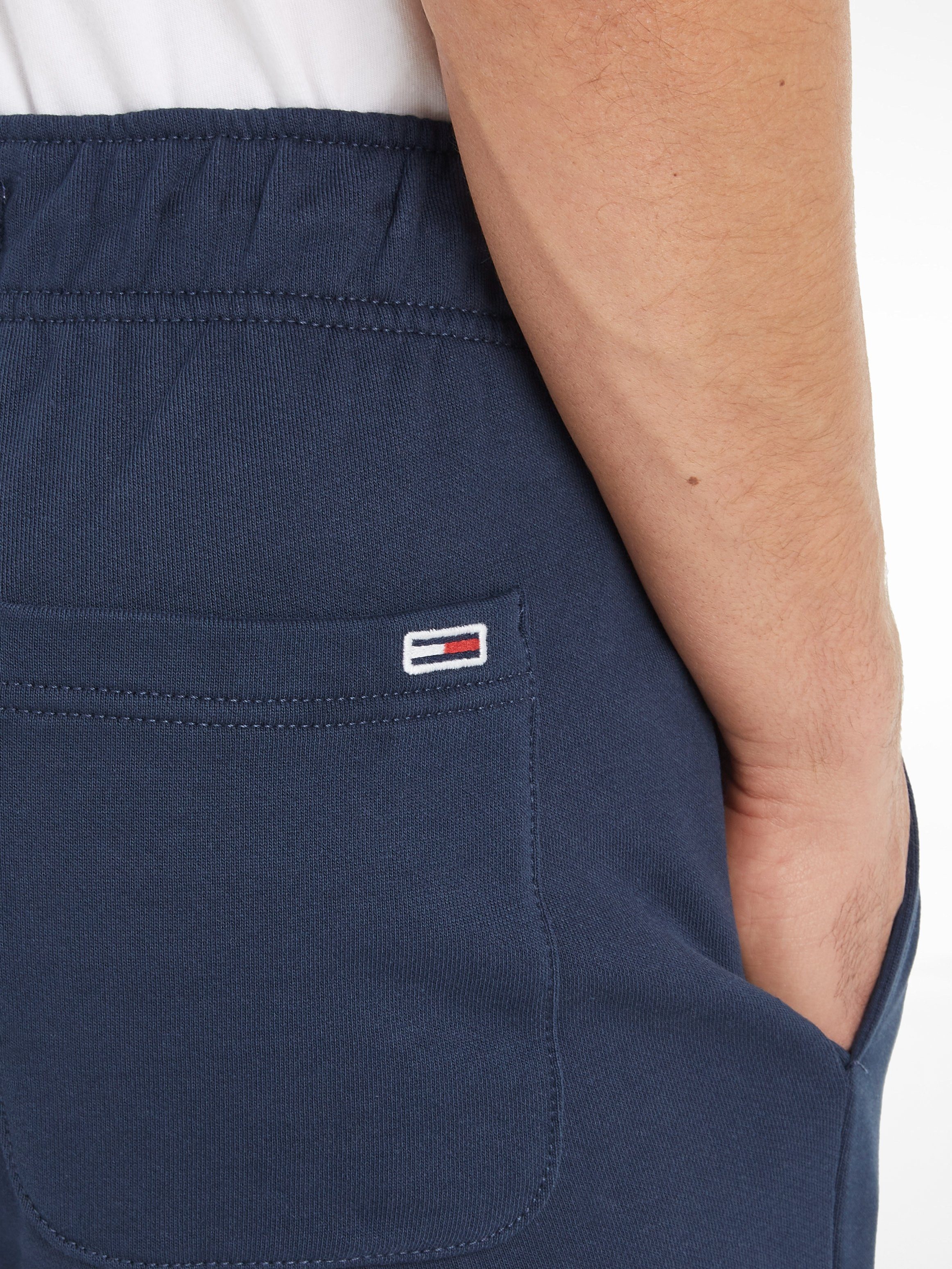 Tommy Jeans Sweathose TJM SLIM ENTRY GRAPHIC SWEATPANT