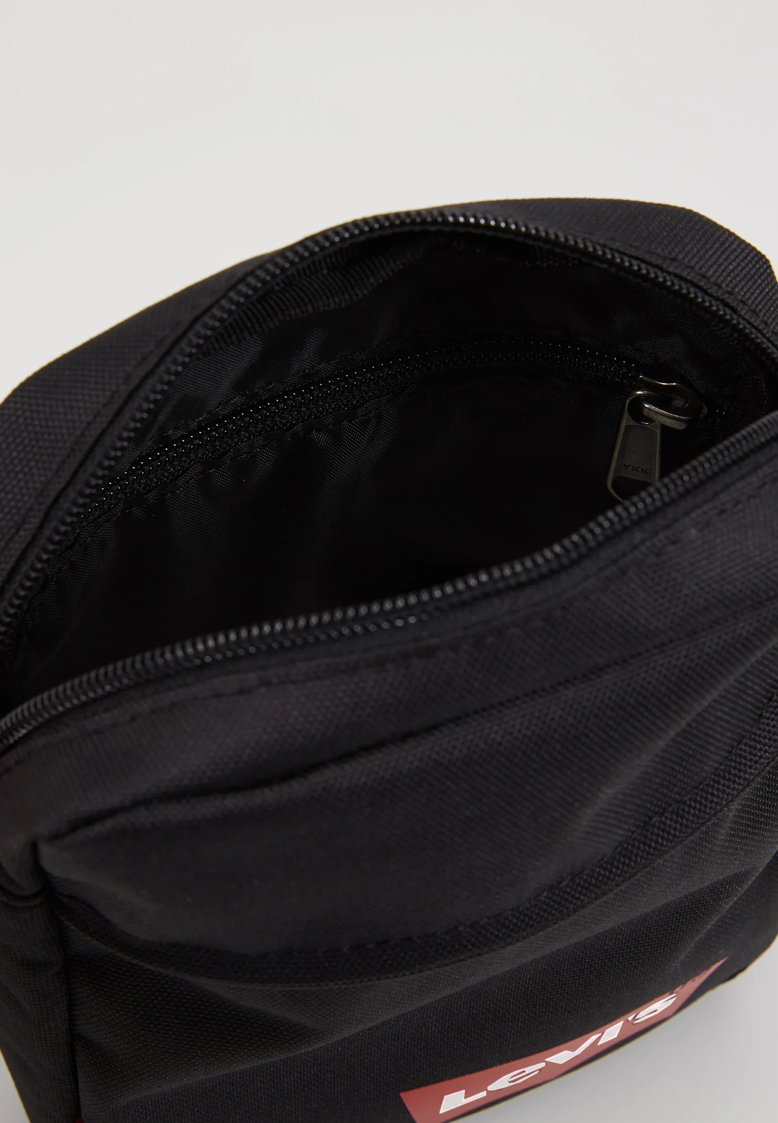 Levi's® MINI CROSSBODY SOLID BATWING UNISEX - Bolso de hombro