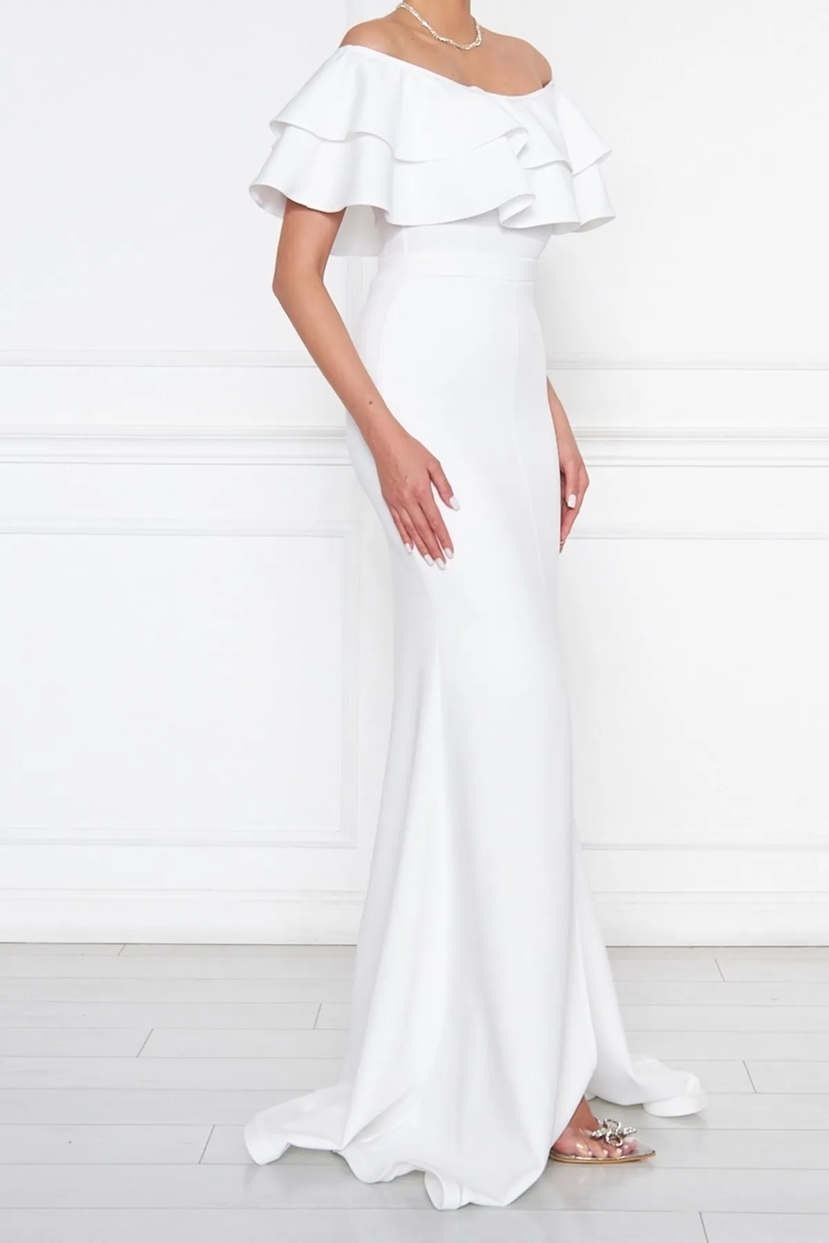 bayansepeti  Flexibles Damenkleid aus Scuba-Stoff mit tiefem Schulterausschnitt und Schlitzdetail in Maxilänge, Fischmodell, weißes Kleid 164