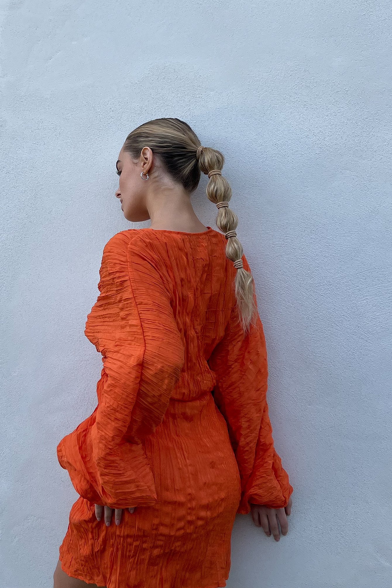 Minikleid mit Twistdetail
