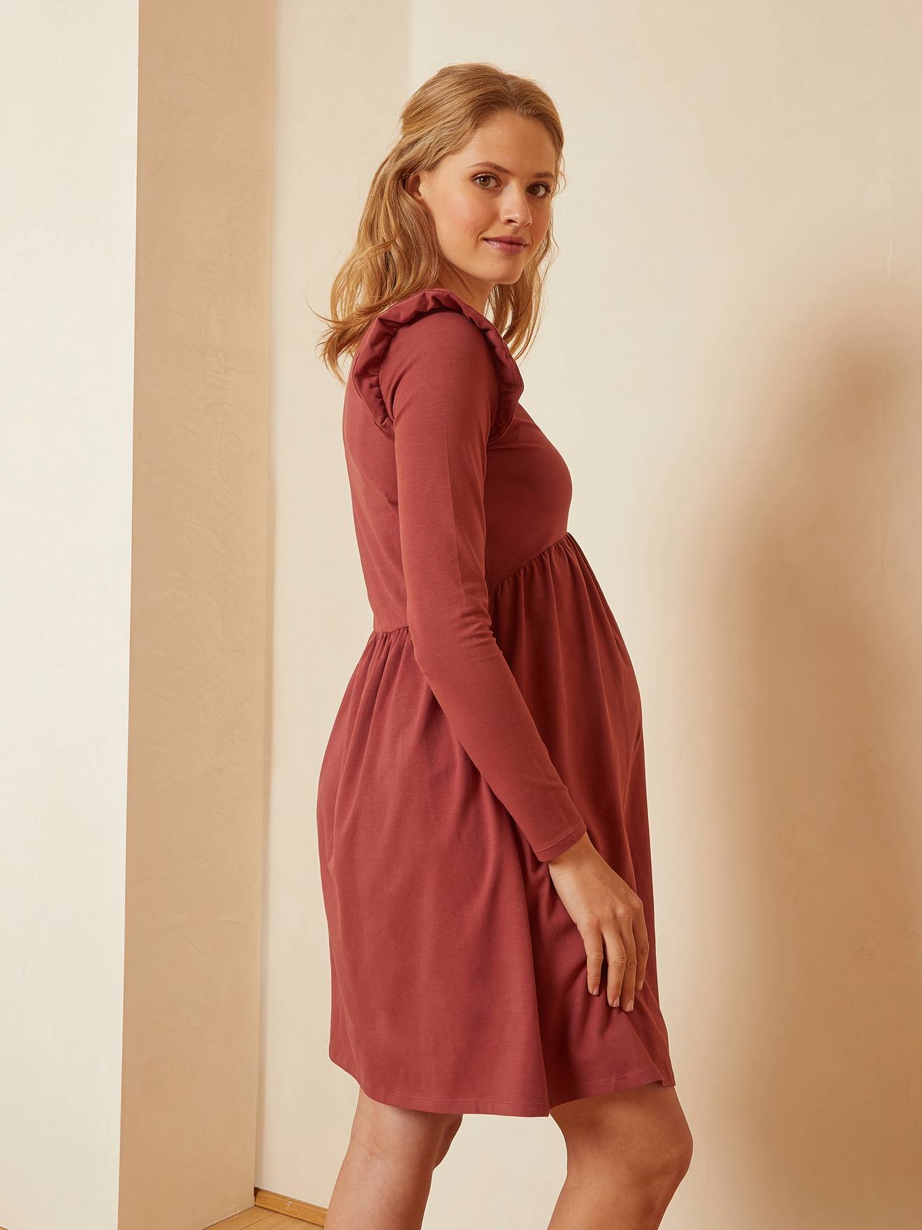 Robe courte en maille grossesse et allaitement noir fonce uni