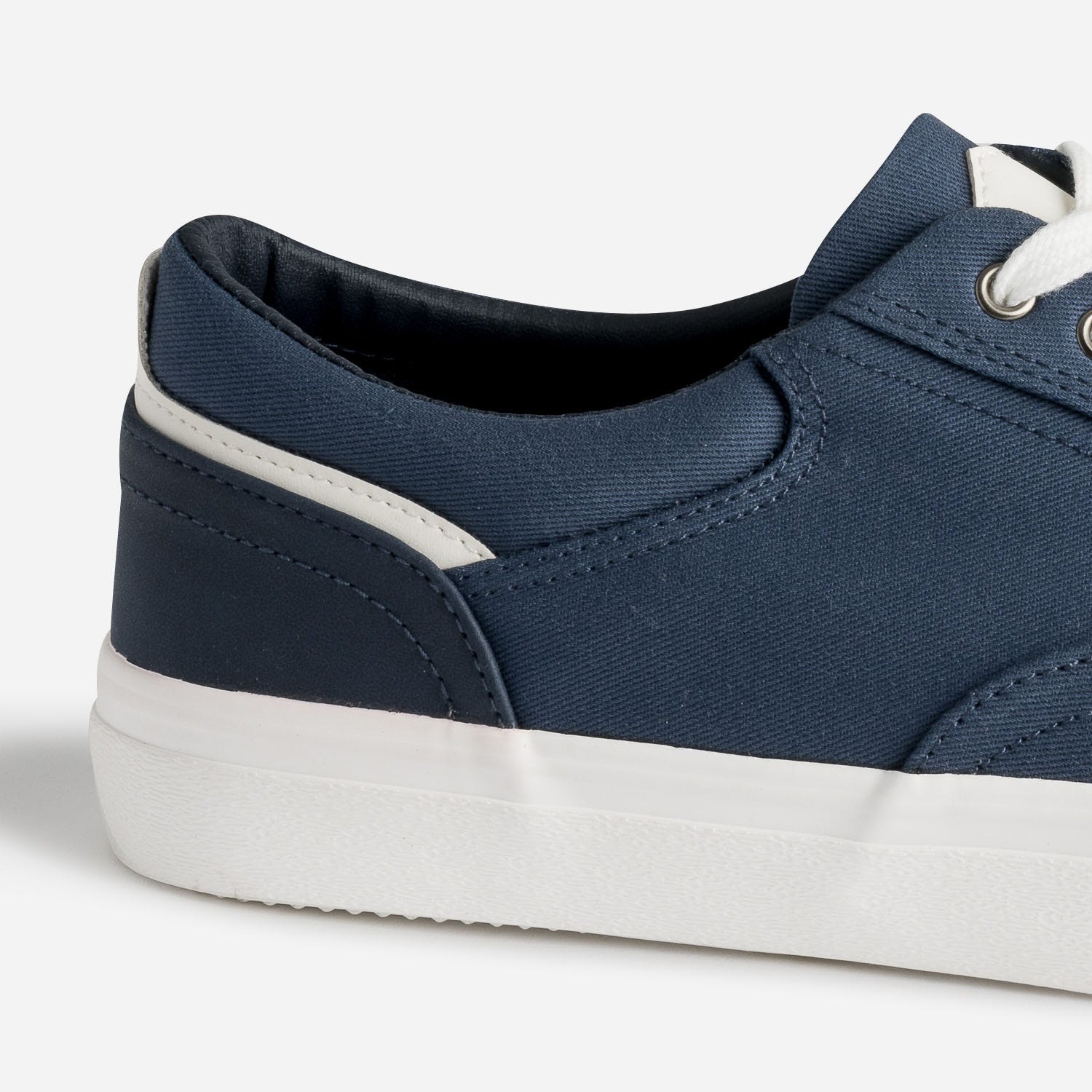 Tennis bleu marine en toile
