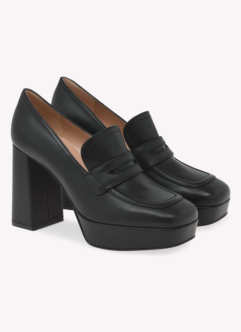 Gianvito Rossi Rouen calfskin pump