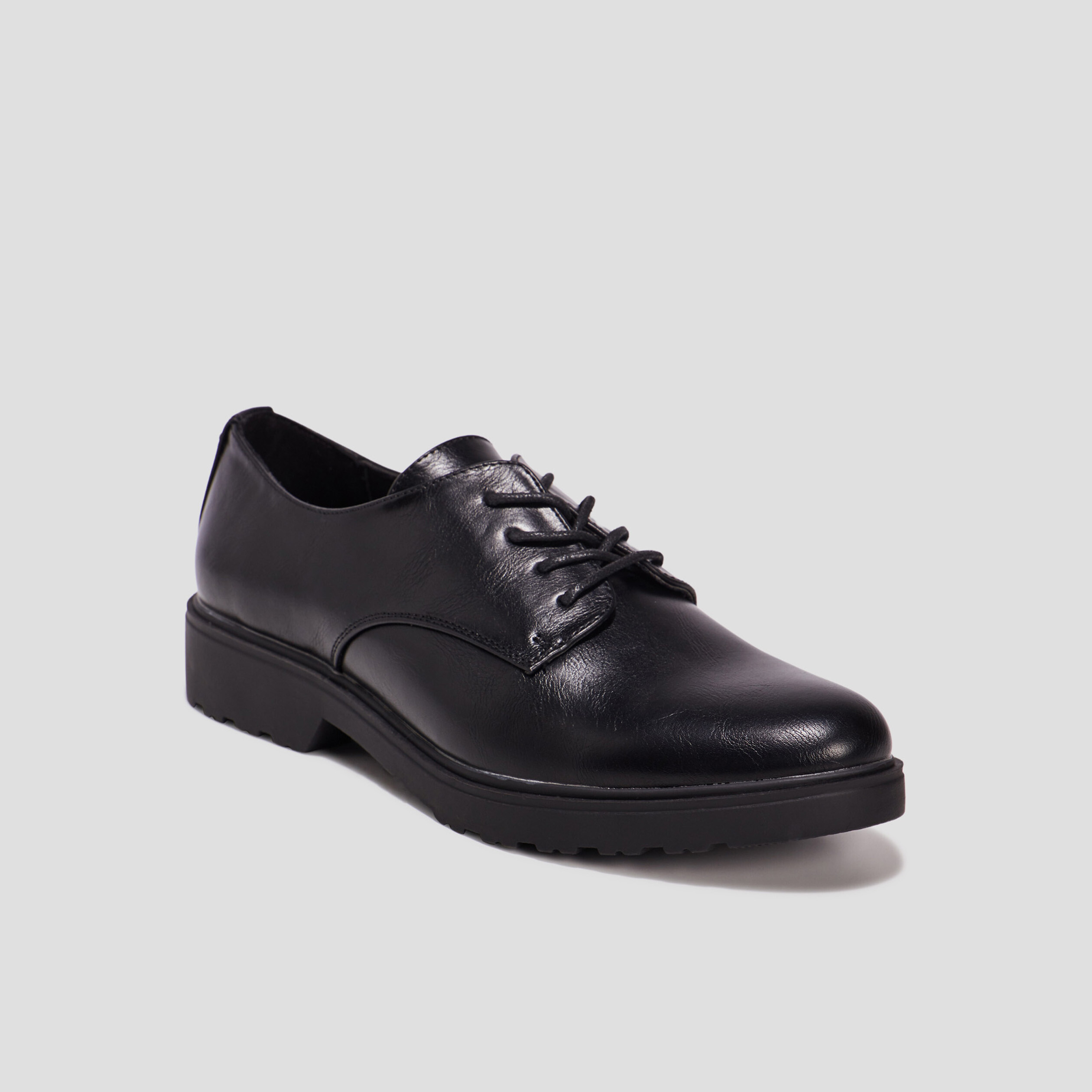 Derbies à lacets crantées Liberto noir femme | La Halle