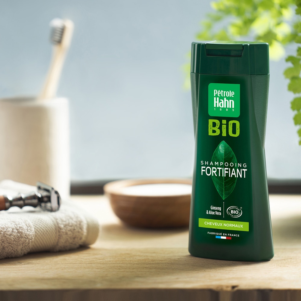 Pétrole Hahn Shampooing Fortifiant certifié BIO Ginseng & Aloe Vera Shampooing fortifiant pour cheveux normaux