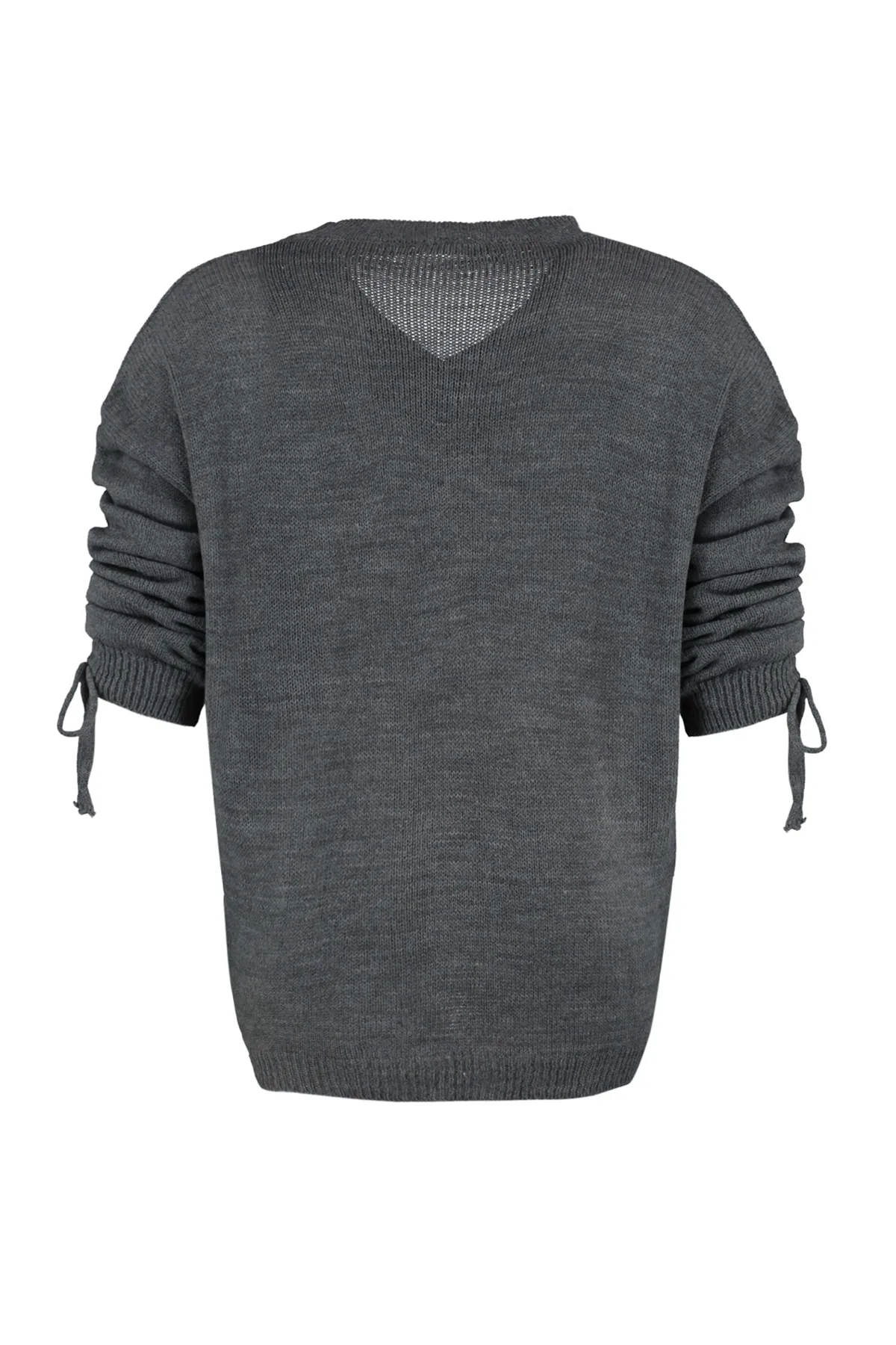 Trendyol Curve  Anthrazitfarbener, geraffter Strickpullover mit V-Ausschnitt und Ärmeln TBBAW23AN00023