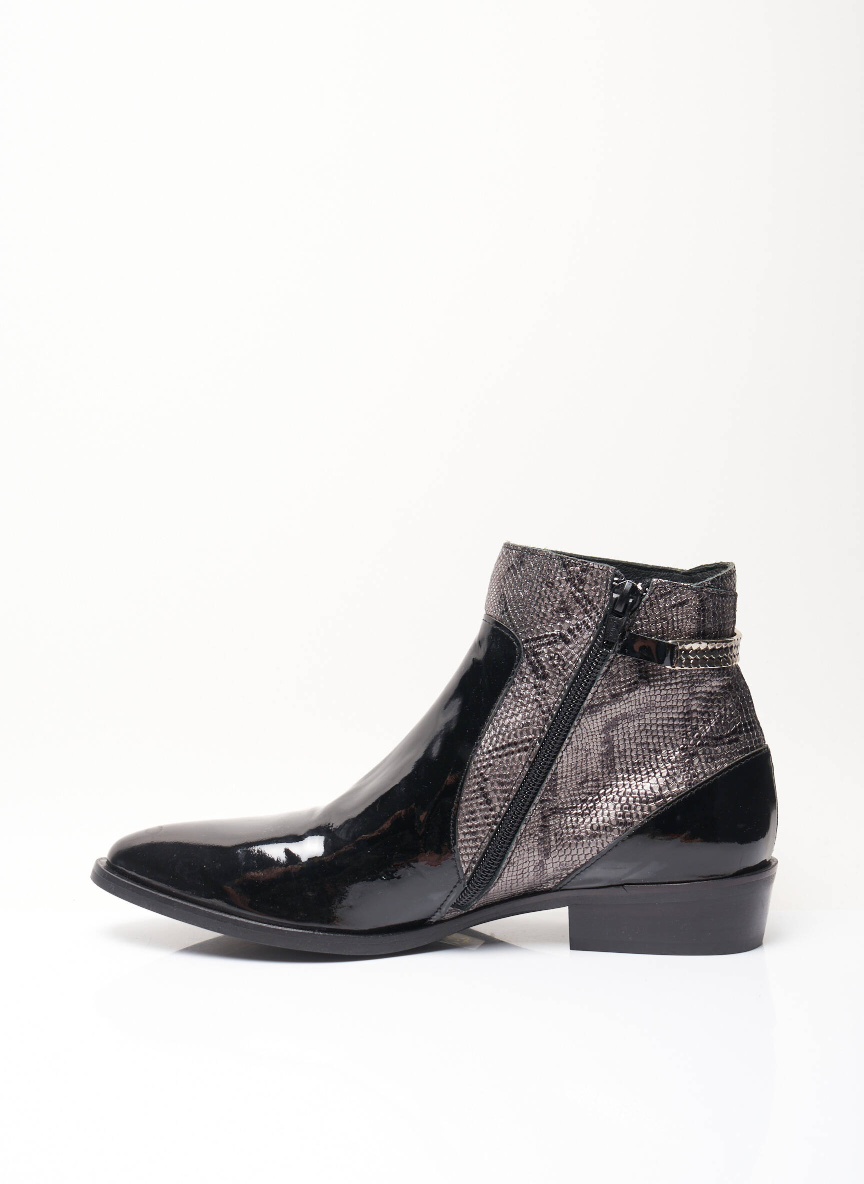 Regard Bottines Femme couleur noir