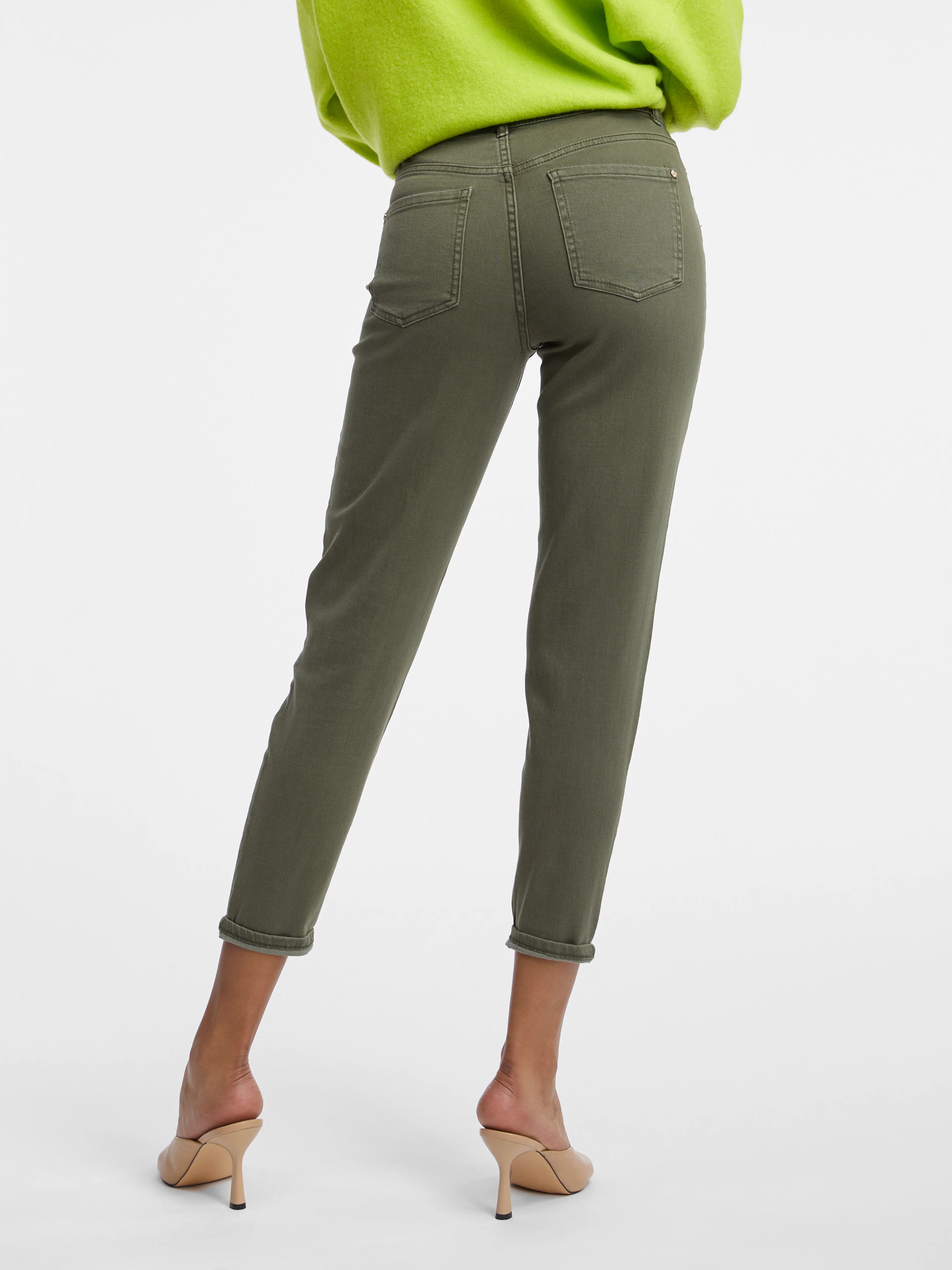 Grüne Cropped Mom Fit Damenjeans ORSAY