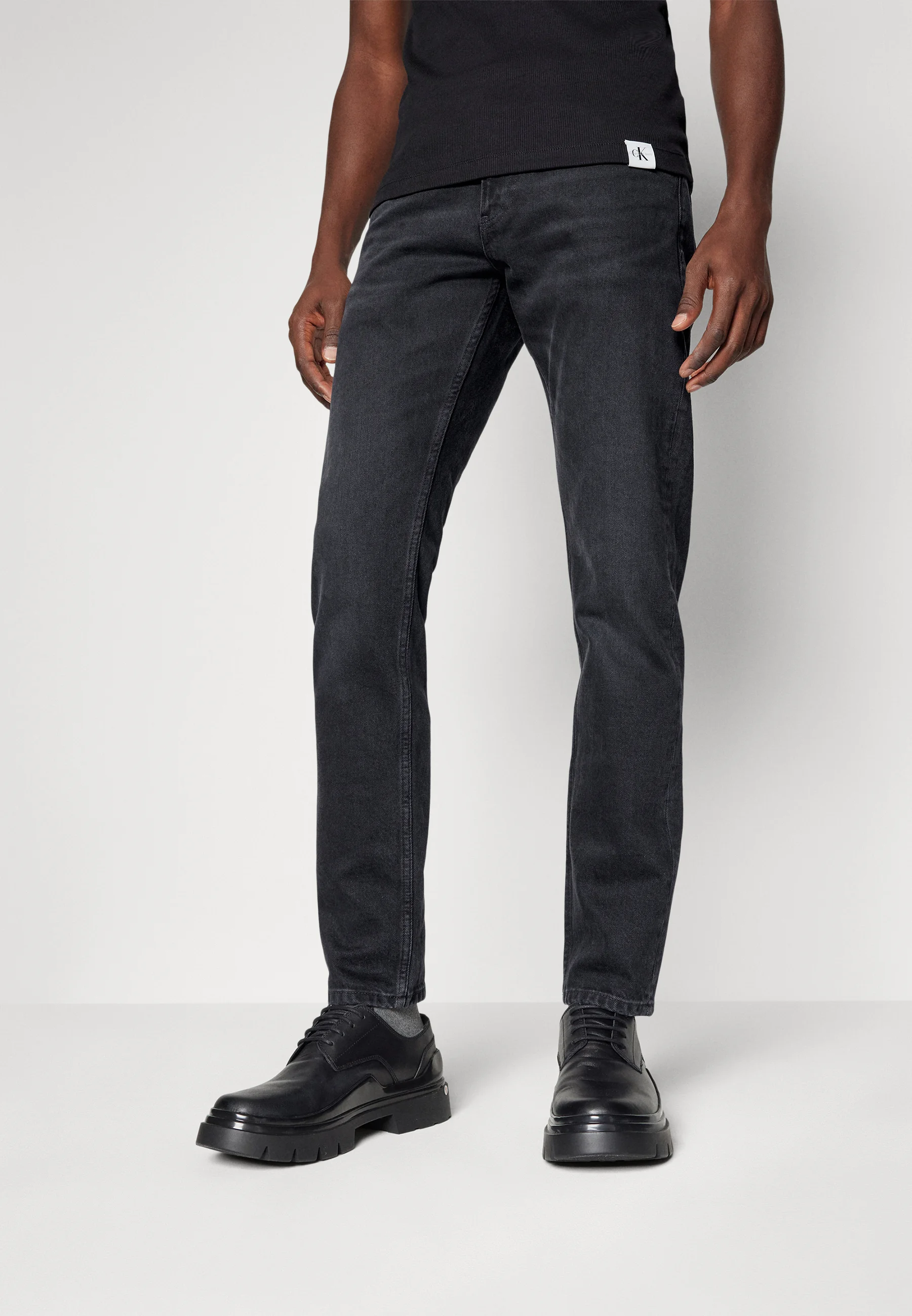 Vaqueros ajustados de Calvin Klein Jeans