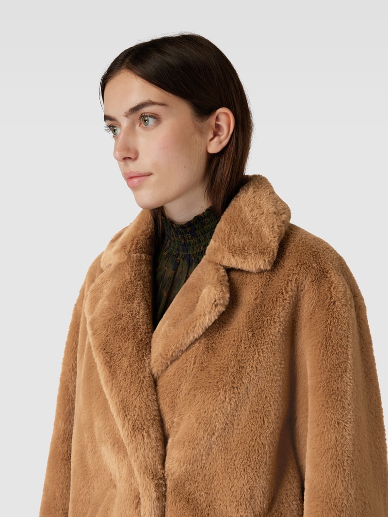 Mantel aus Kunstfell in camel