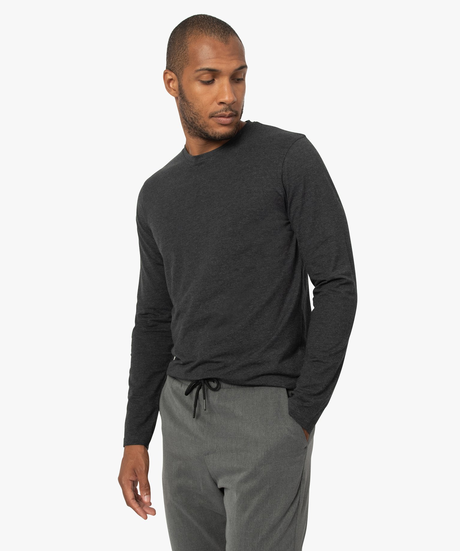 Tee-shirt homme à manches longues et col rond coupe slim gris fonce | GEMO