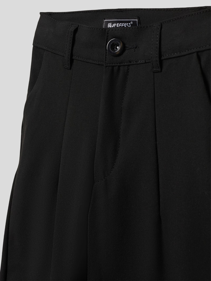 Hose mit französischen Eingrifftaschen in schwarz