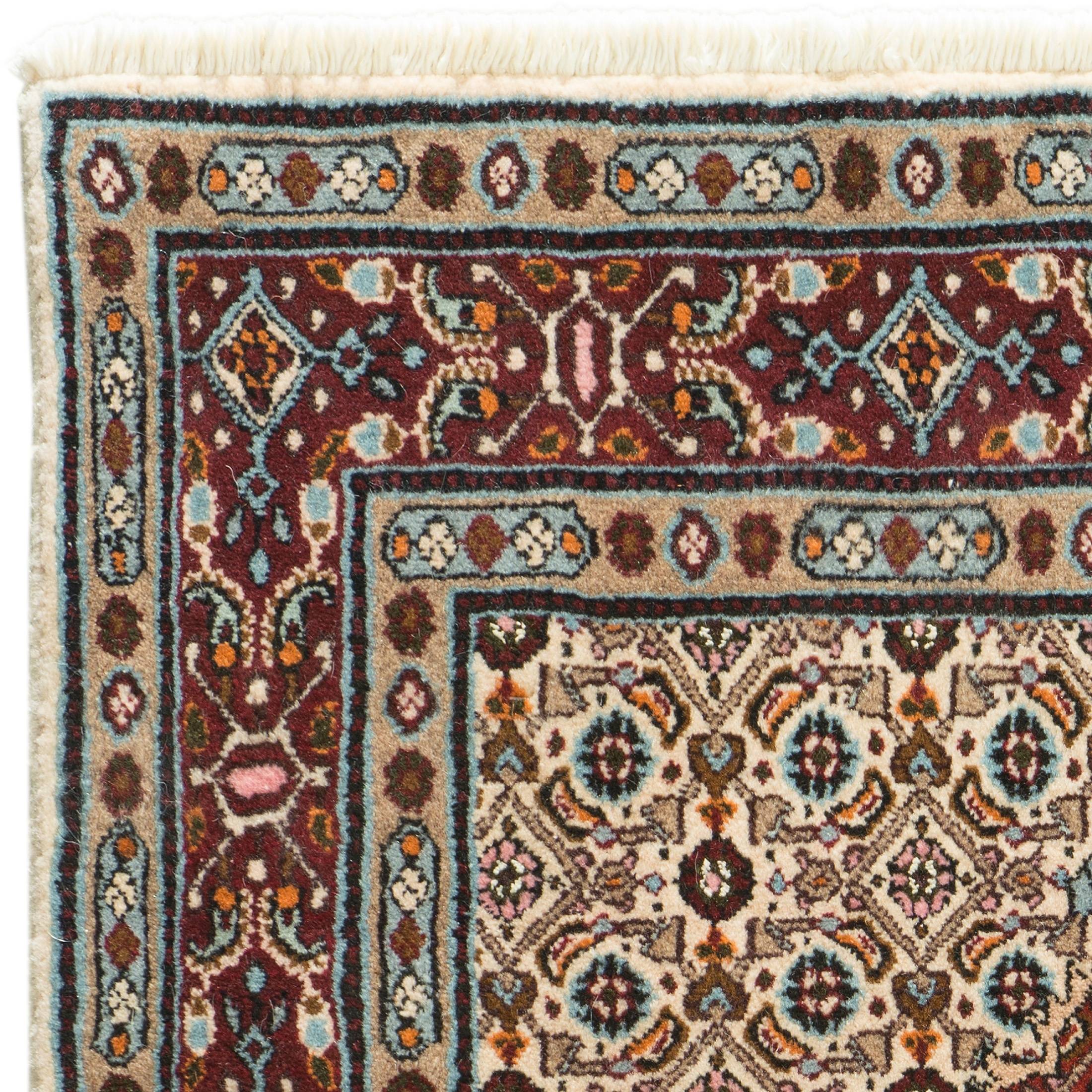 Moud Mahi Orient-Teppich, Diverse