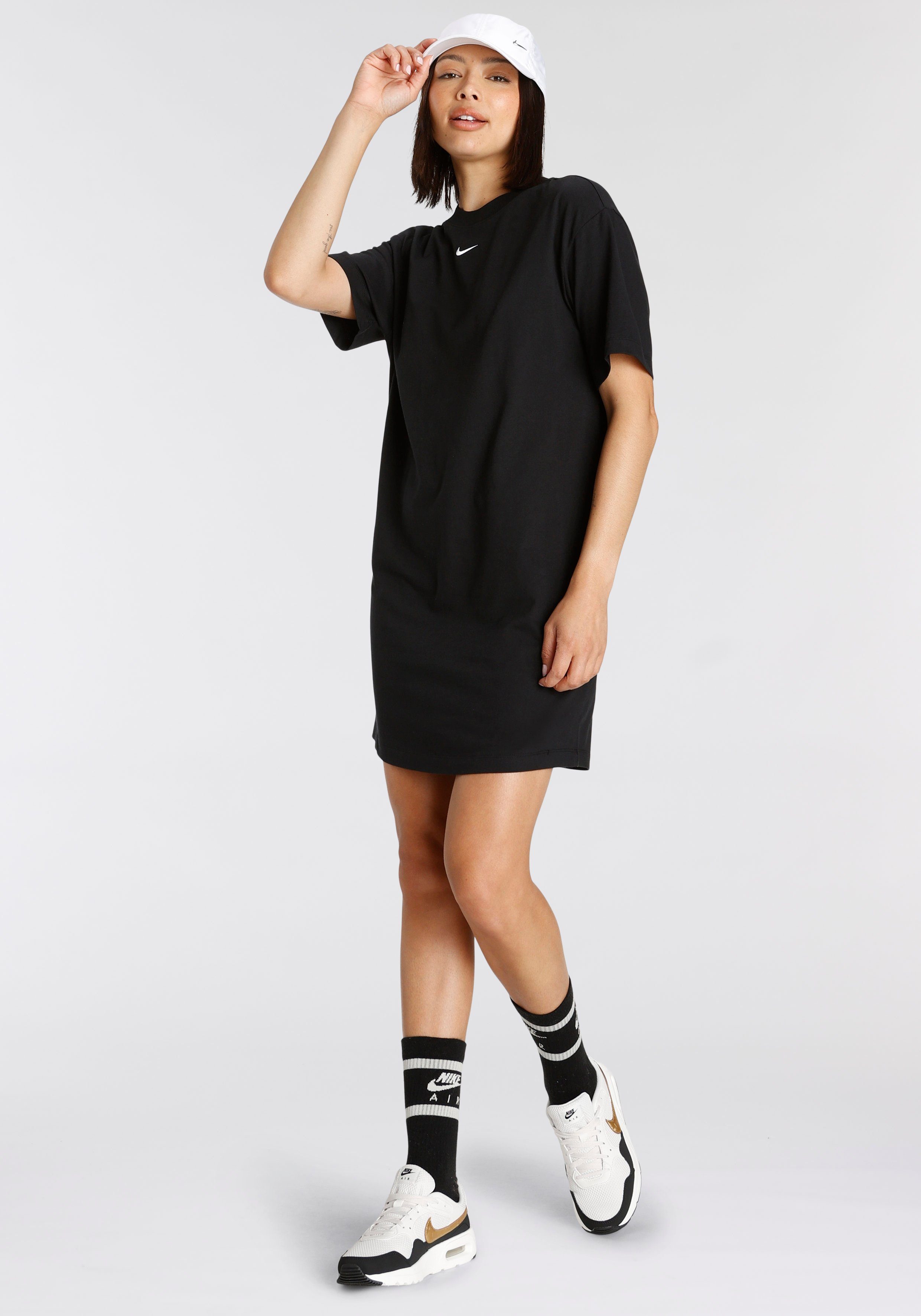 Nike Sportswear Sommerkleid ESSENTIAL WOMEN'S SHORT-SLEEVE DRESS