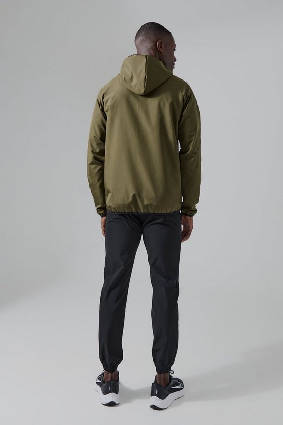 Man Active Windbreaker mit Trichterkragen