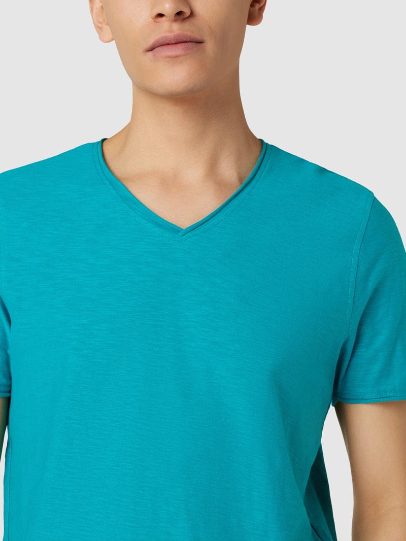 T-Shirt mit V-Ausschnitt in smaragdgrün