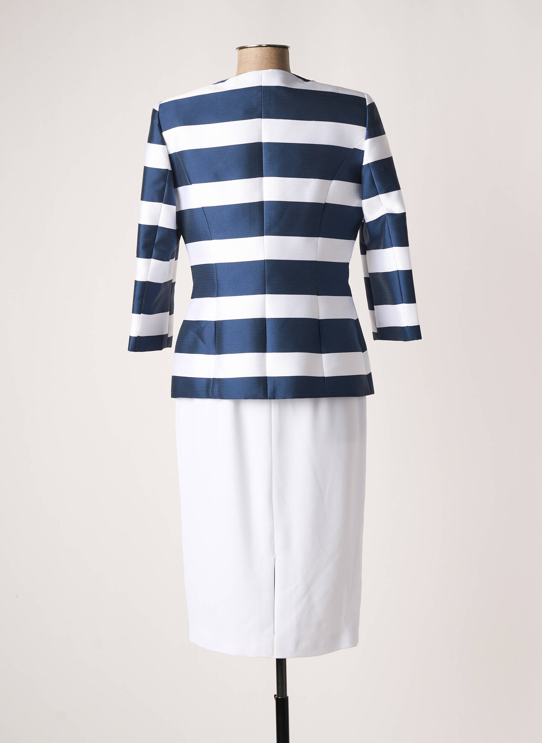 Carla Ruiz Robe Veste Femme couleur blanc