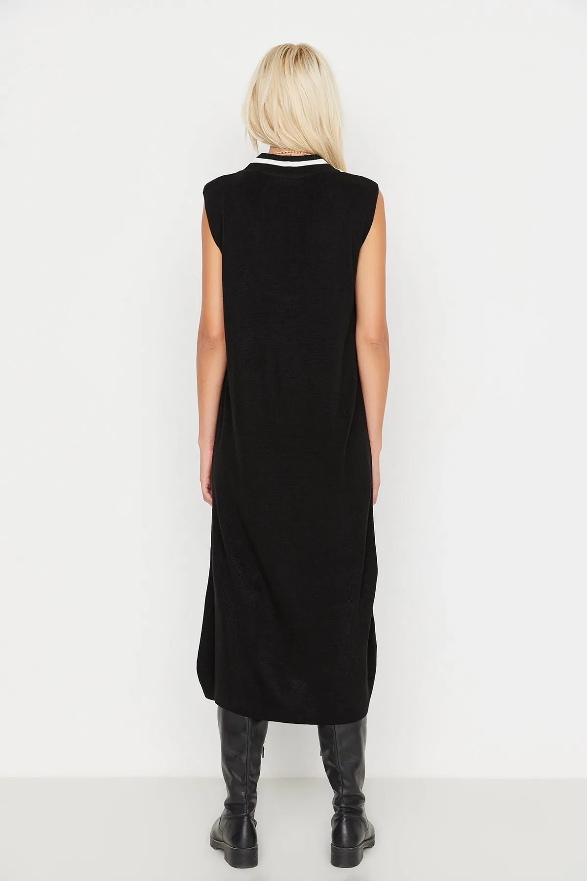 Trendyol Collection  Schwarz Farbblockiert TWOAW23EL00197