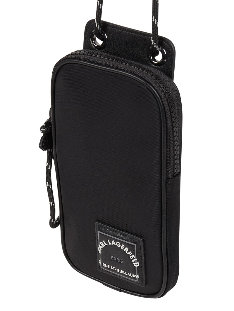 Handytasche mit verstellbarem Schulterriemen in schwarz