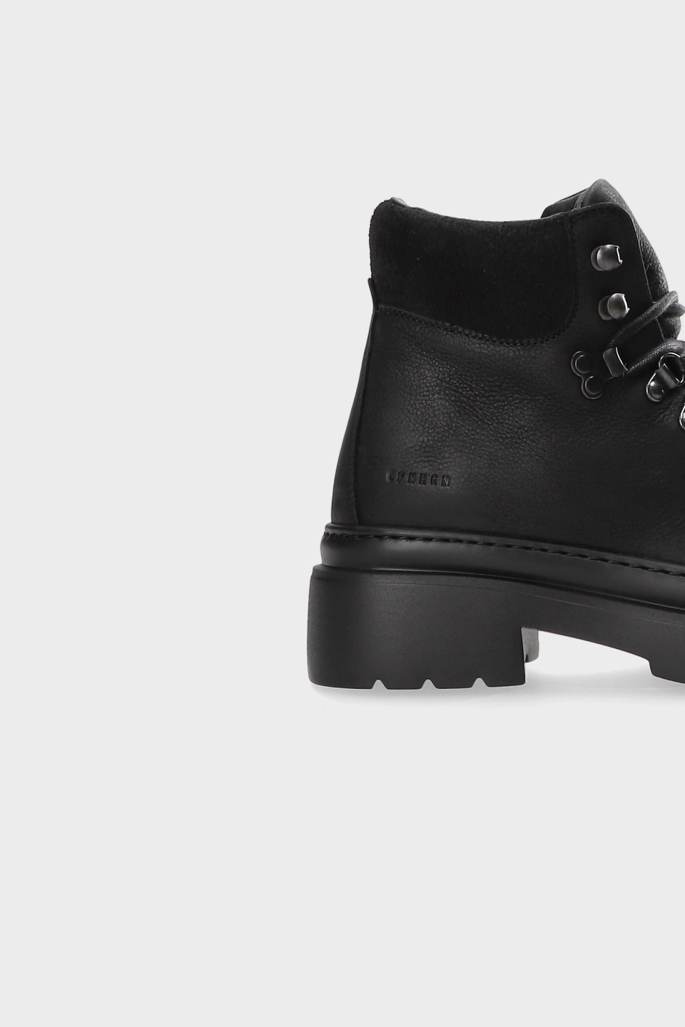 CPH262 waxed nabuc black