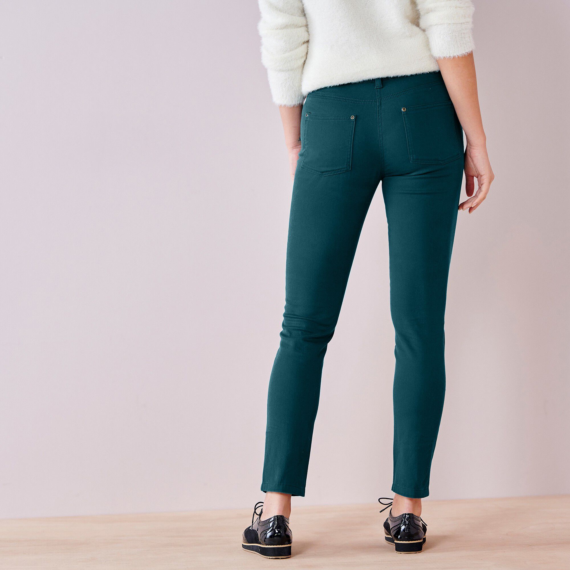 Pantalon 7/8ème fuselé stretch uni