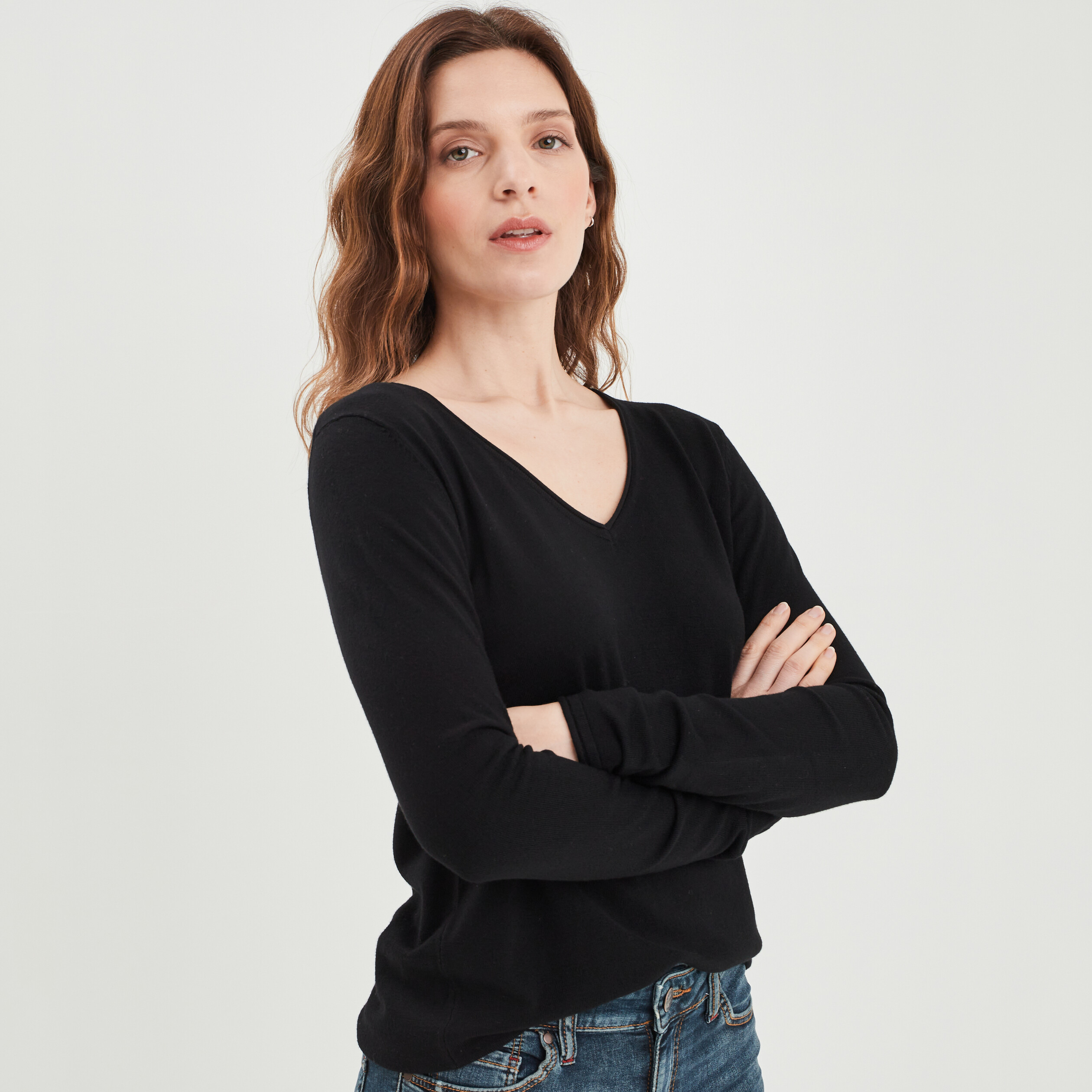 Pull avec col en V noir femme | La Halle