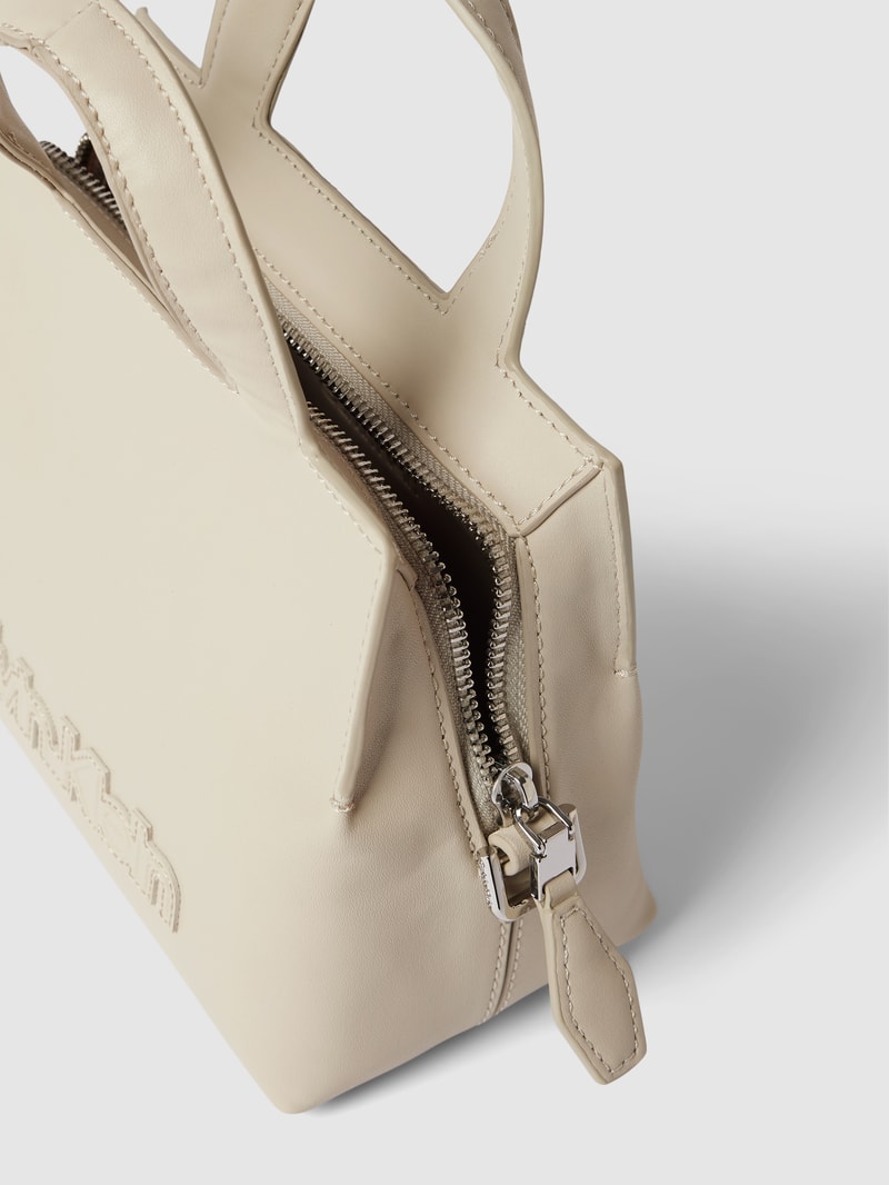 Tote Bag mit Label-Detail Modell 'NEAT' in ecru