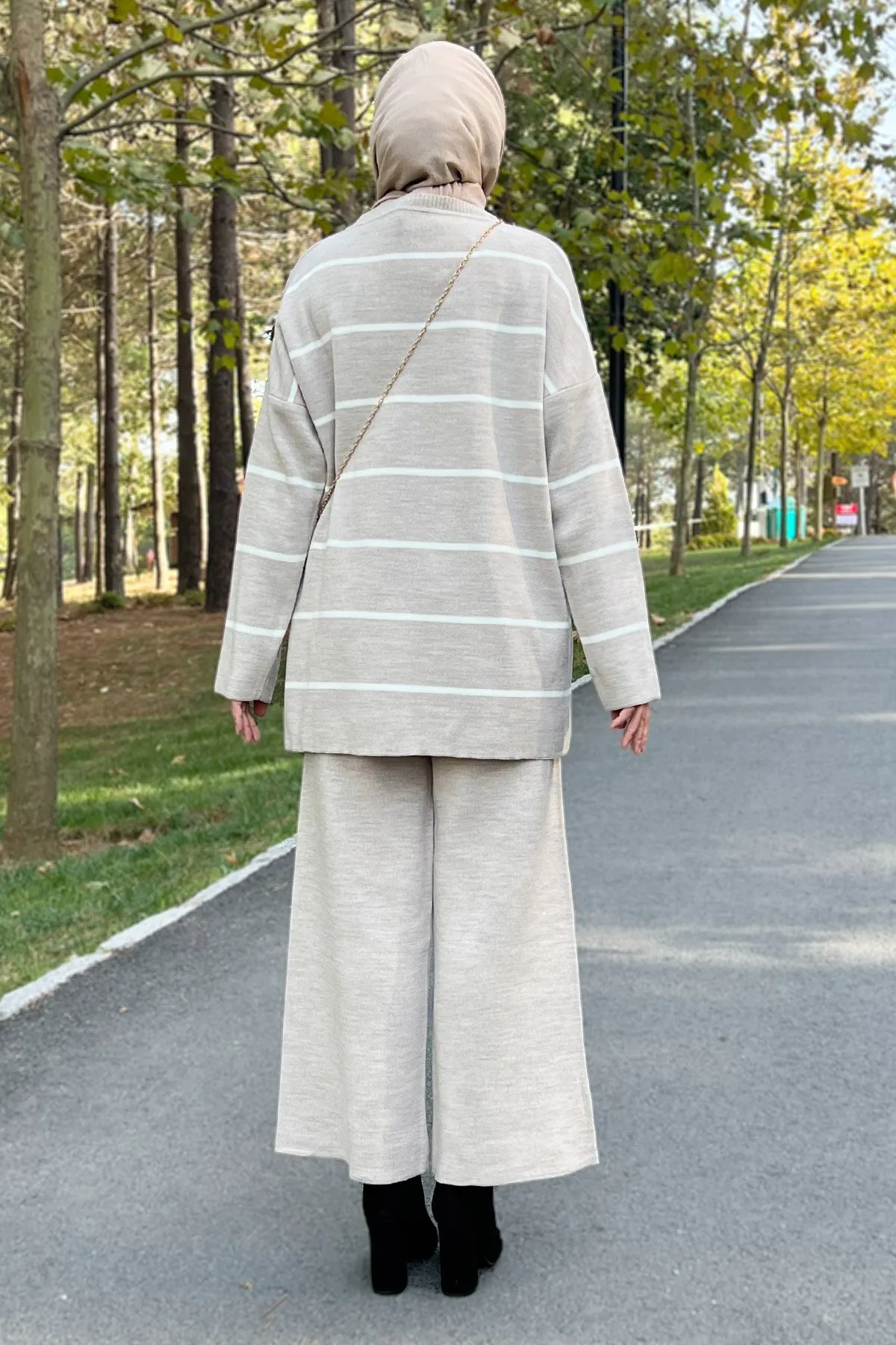 Tesettür Dünyası  Gestreiftes Strickset Tsd220905 Beige_copy(1)_copy(1)