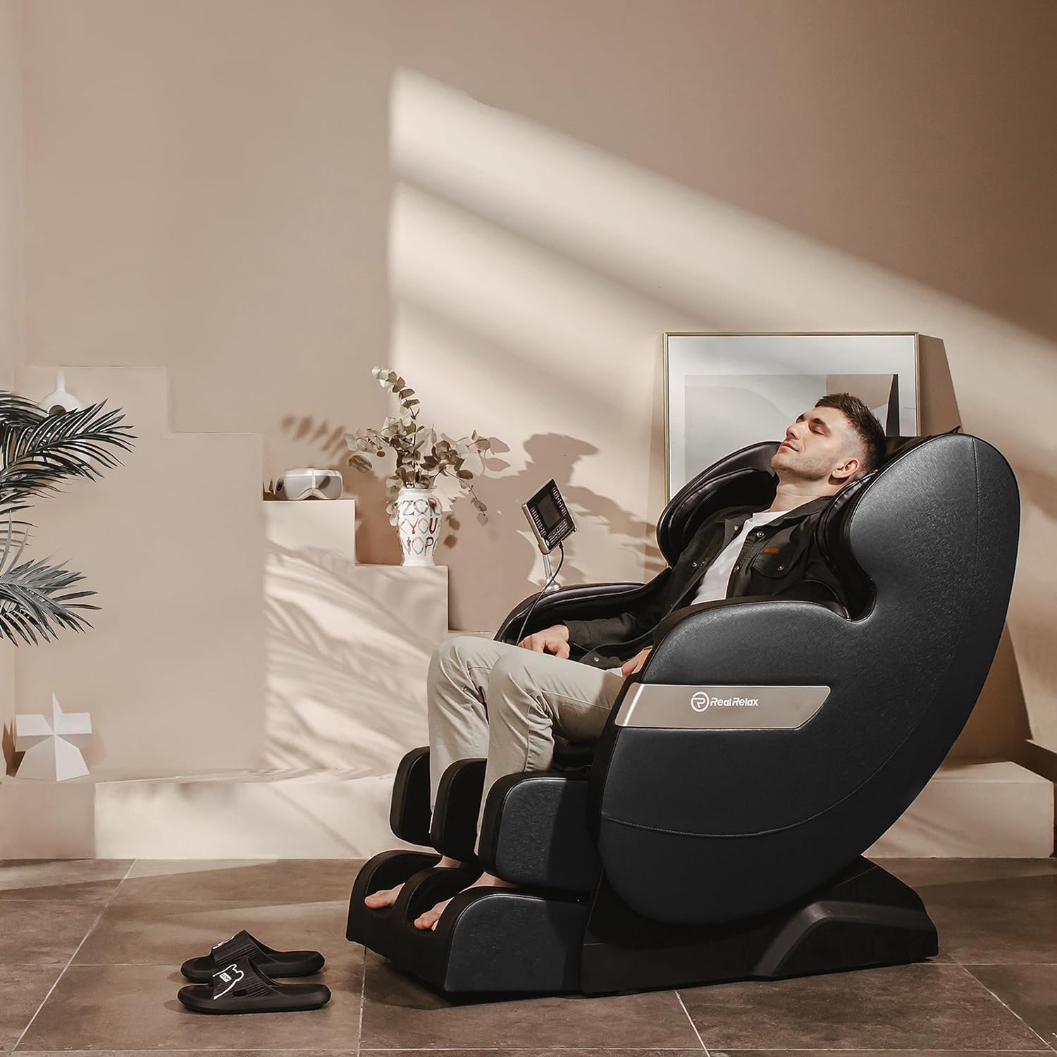 Real Relax 2024 Massage Chair of Dual-core S Track, Full Body Massage Recliner of Zero Gravity with APP Control, Black and Gray
