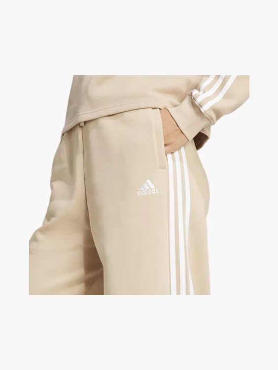 adidas 3 Streifen Essentials Oversized Jogginghose