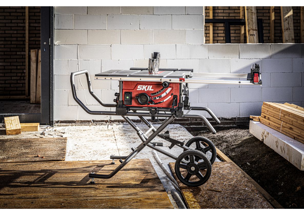 Fierăstrău circular de masă SKIL BT1E1343AA cu suport pliabil și mobil 254 mm 2000 W