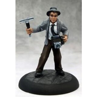 Lacy O Malley, Muckraker