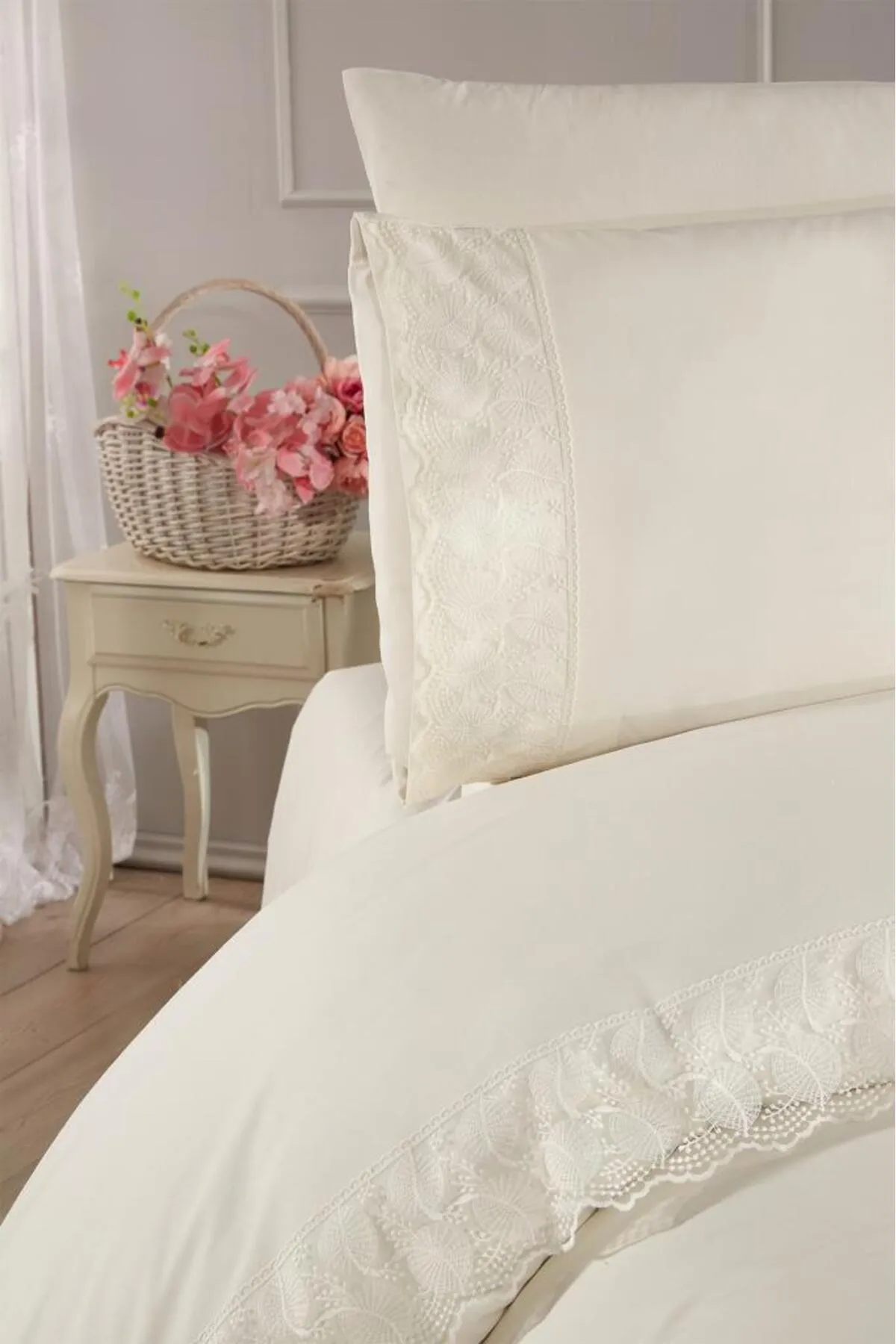 Çeyiz Diyarı  Bettwäsche-Set „Eliza Dowry“ aus französischer Spitze, Creme