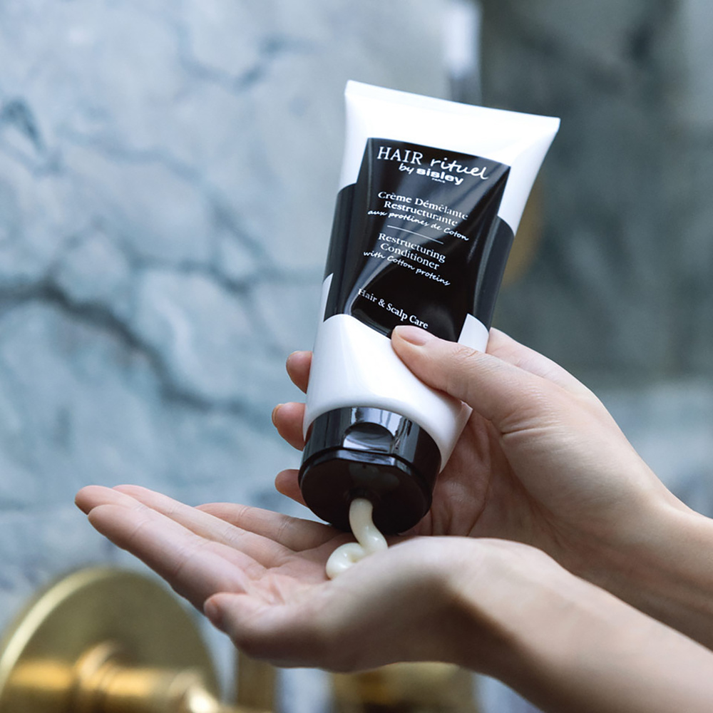 Hair Rituel by Sisley Crème Démêlante Restructurante aux Proté ines de Coton Crème