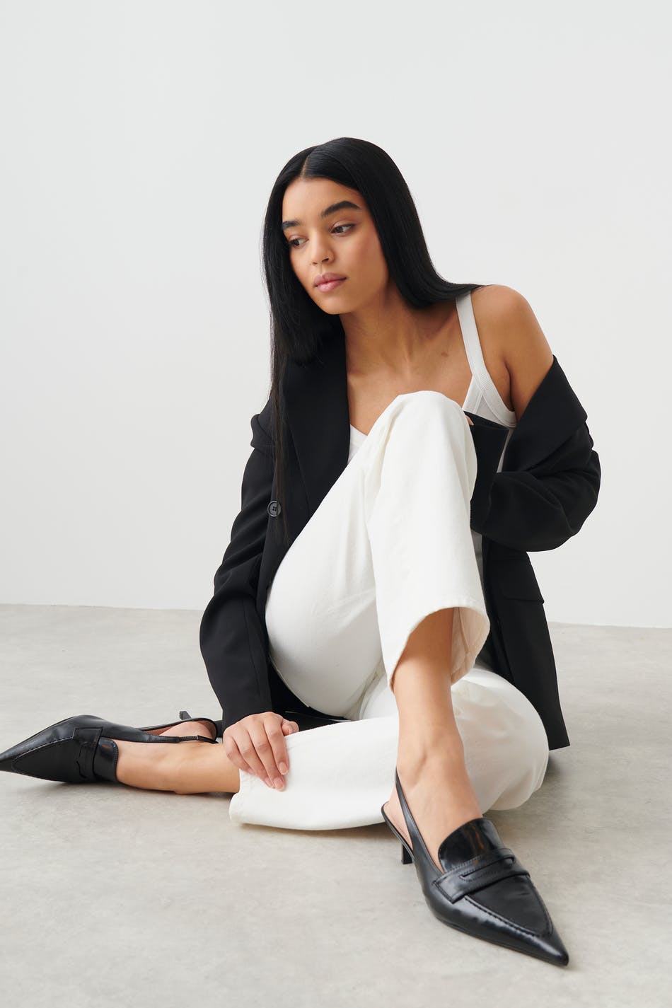 Pointy slingback heel sandals