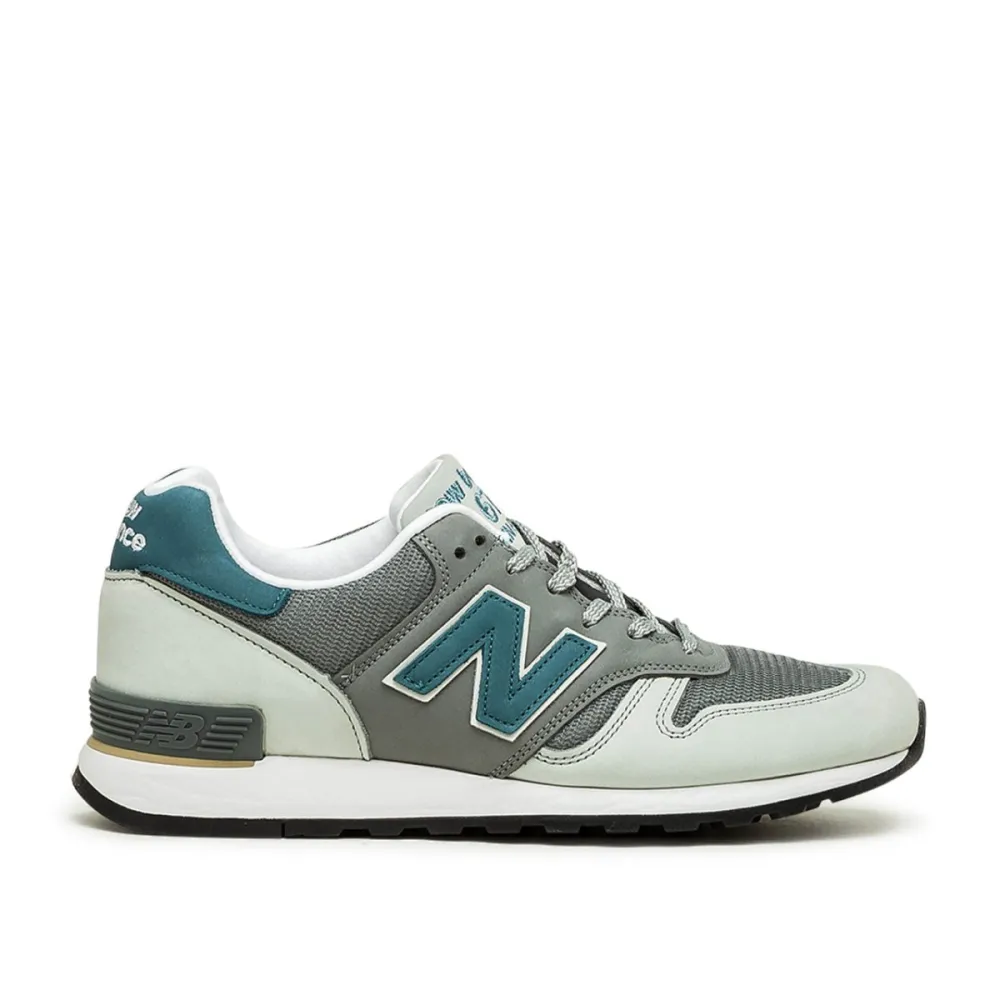 New Balance 670 Made in England M670BSG / grau