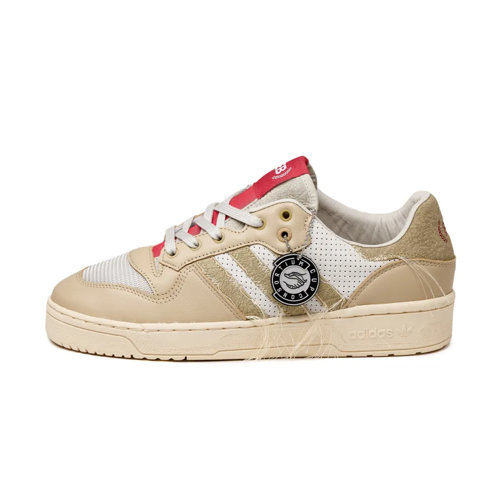 adidas x Extra Butter Rivalry Low ID8805 / weiss