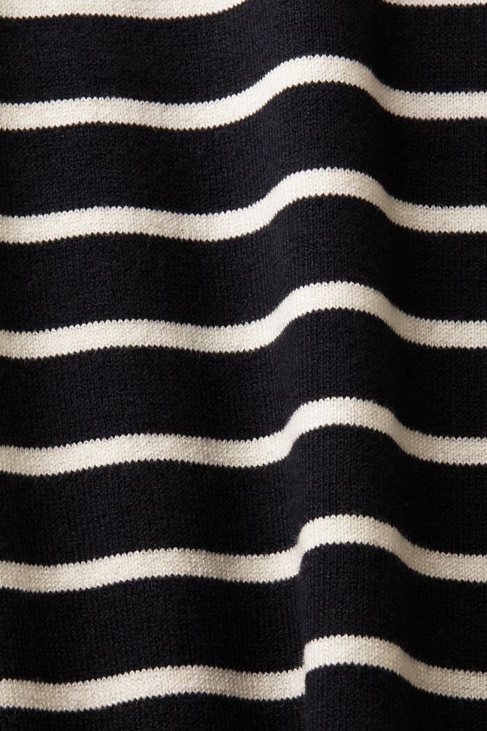 Strickkleid mit Stehkragen