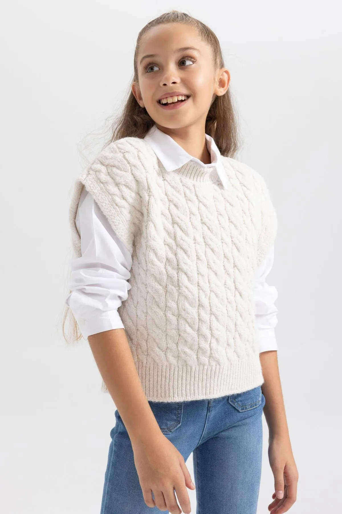 DeFacto  Strickpullover mit normaler Passform für Mädchen Y6289a623au