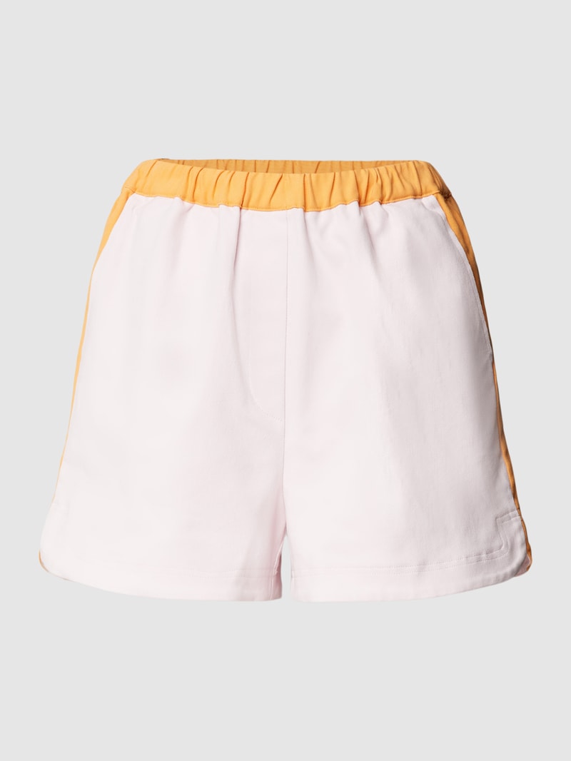 Shorts in Two-Tone-Machart in lavendel