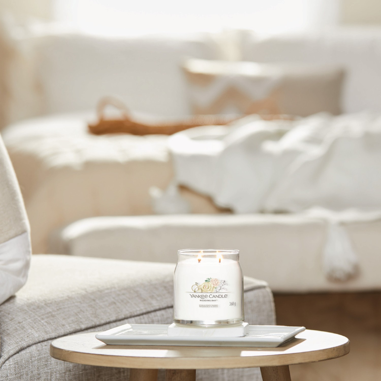 YANKEE CANDLE Medium Jar Wedding Day