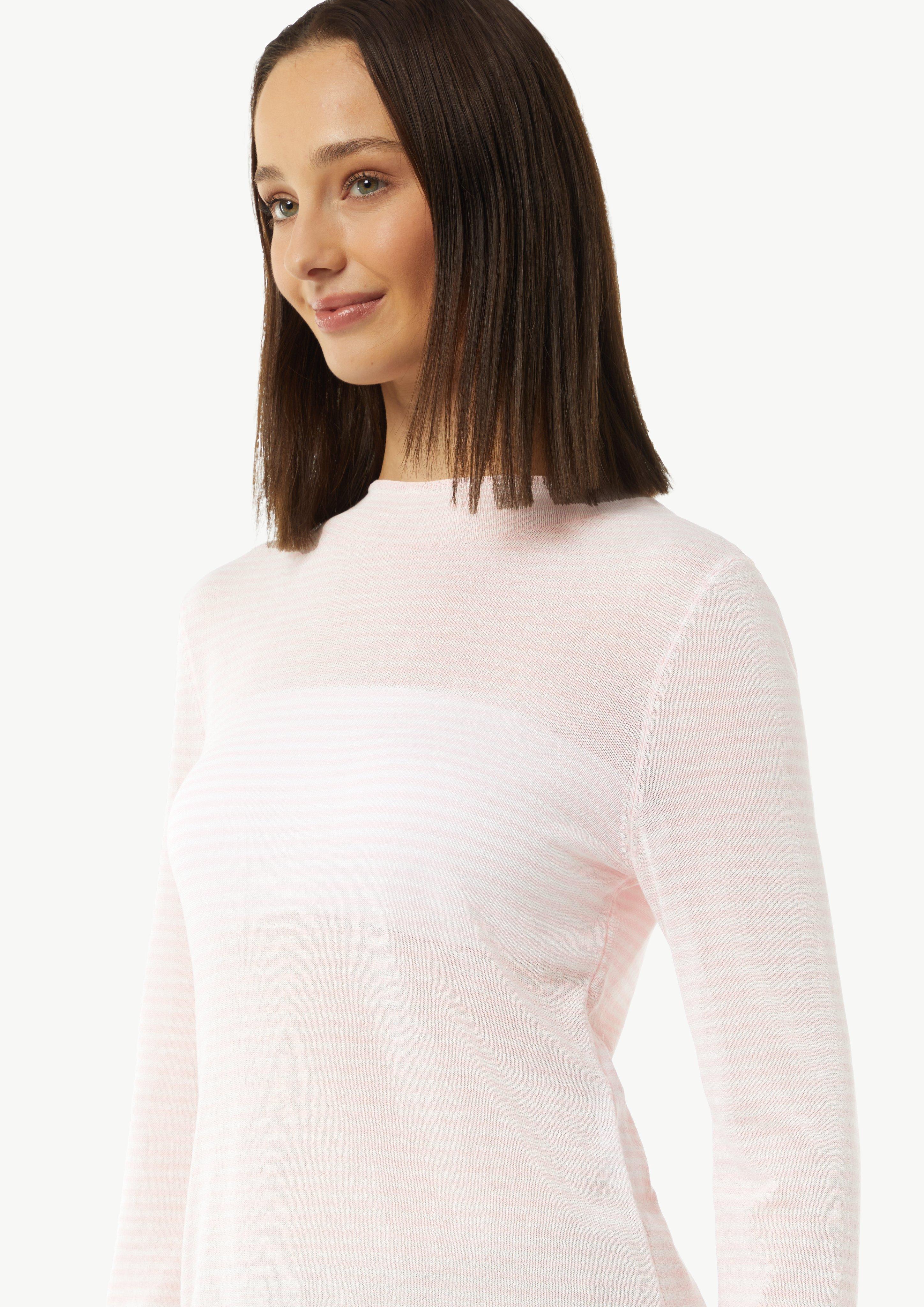 Leichter Strickpullover mit angedeutetem Stehkragen - pfirsich