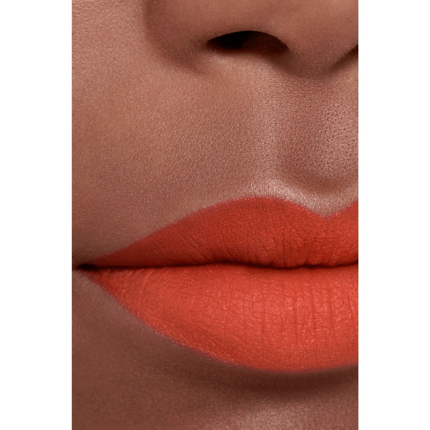CHANEL LIQUID VELVET